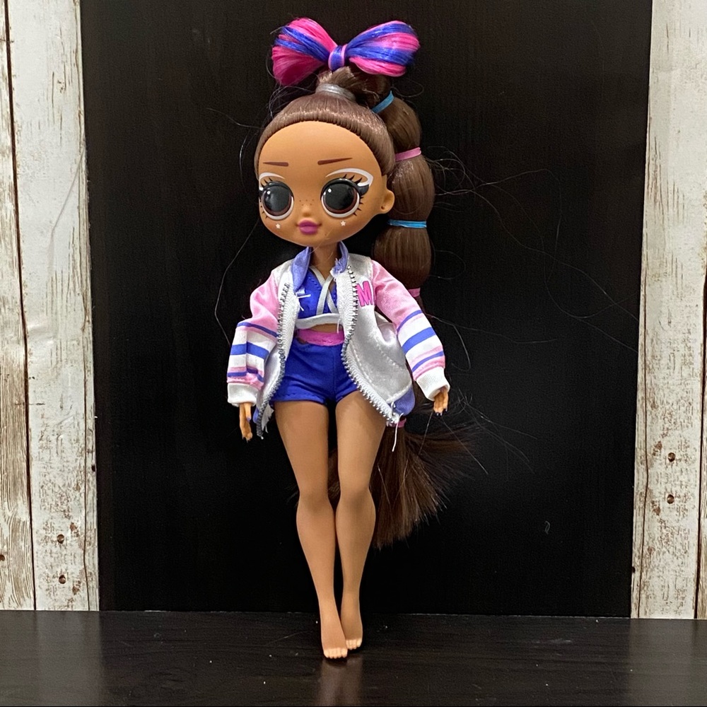 L.O.L Surprise OMG Sports Cheer Leader 9" Fashion Doll